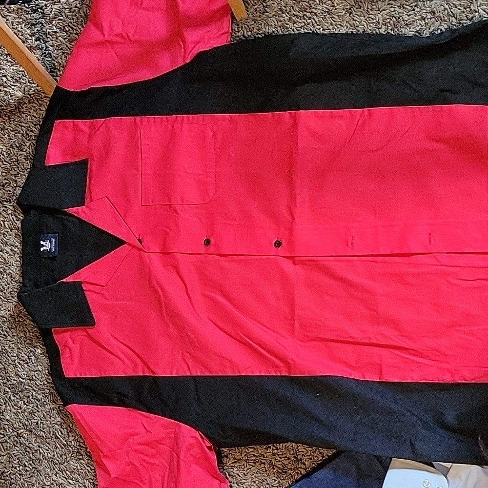 Bowling shirt